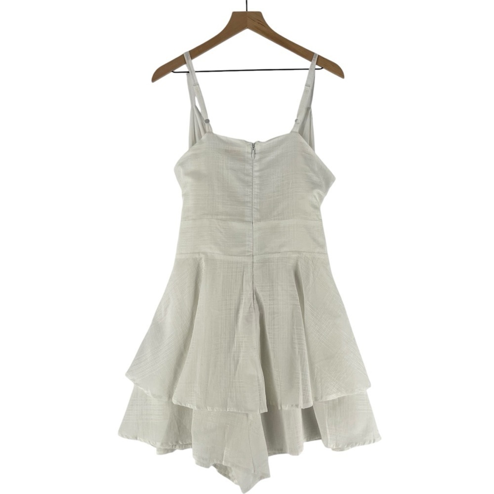SRV x FTF Blanca Tie Front Flowy Romper Tiered Shorts Surplice‎ Neckline Woven - Picture 3 of 16